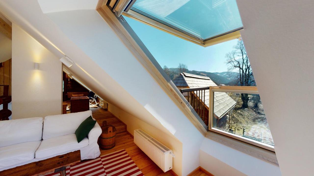 Charmante Gaestewohnung In Altem Bauernhaus In Alpiner Alleinlage Stanz Im Murztal Exteriör bild