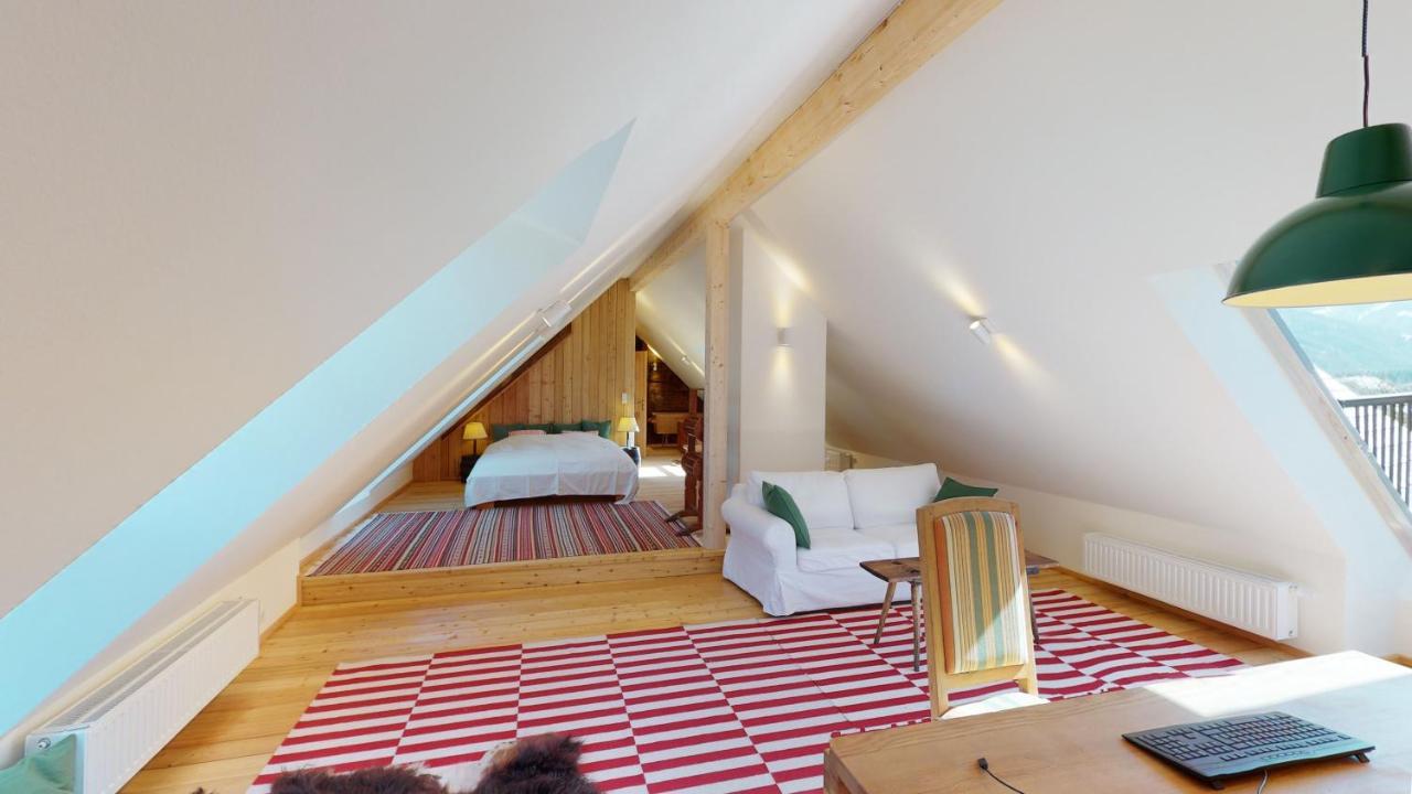 Charmante Gaestewohnung In Altem Bauernhaus In Alpiner Alleinlage Stanz Im Murztal Exteriör bild